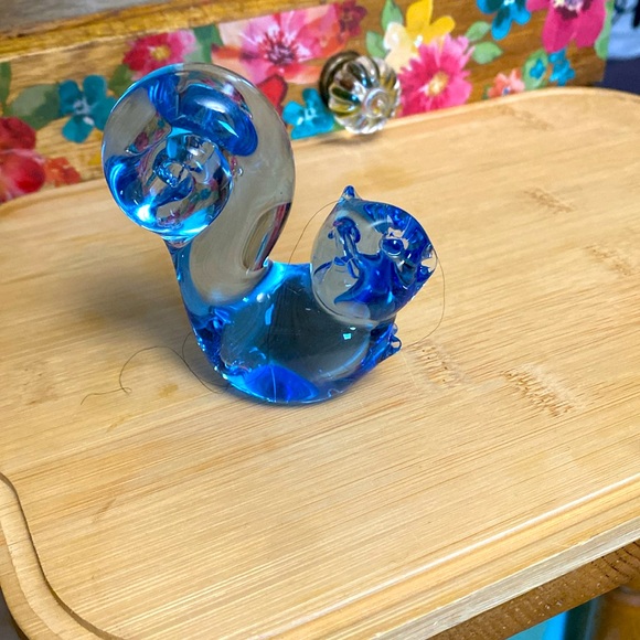 Blue Art Glass Squirrel Paperweight - Picture 4 of 7